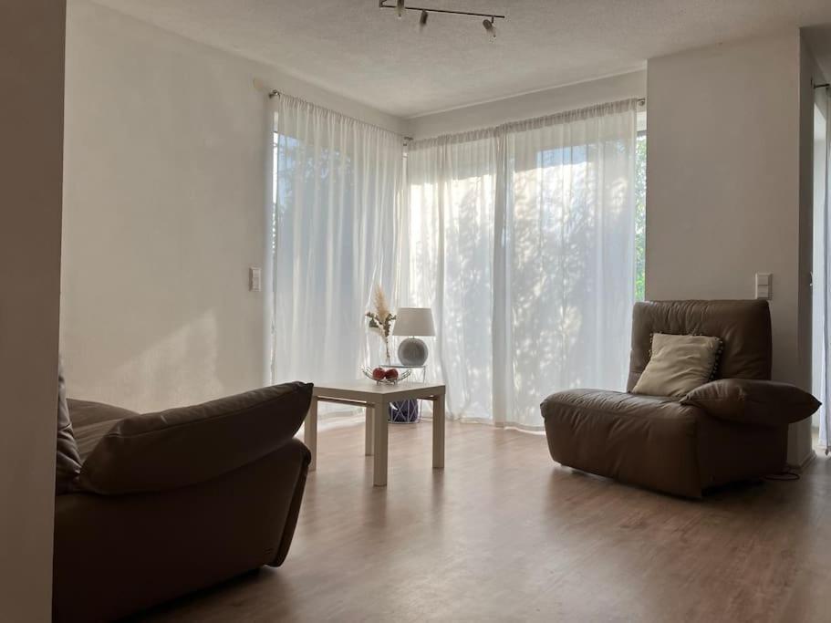 Helle & Ruhige Wohnung In Neu-Ulm Exteriör bild